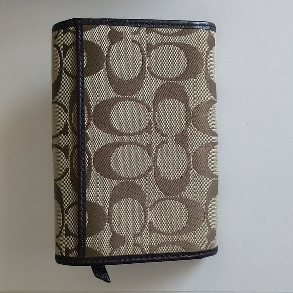 Coach Signature Canvas Folding Snap Wallet - Picture 2 of 4